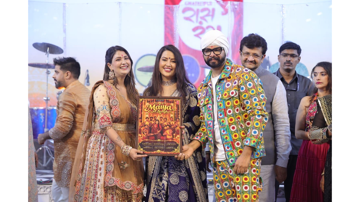 Singer Rashmi Aarya And Music composer and Director Ramji Gulati Promotes the song “Maiya Ke Sang “Across Mumbai’s Biggest Festive Celebrations, Receives Overwhelming Love from Devotees